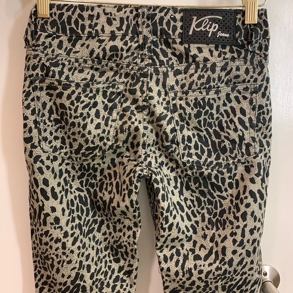 🌼 4 for $20 Klip Cheetah / Leopard Print Jeans